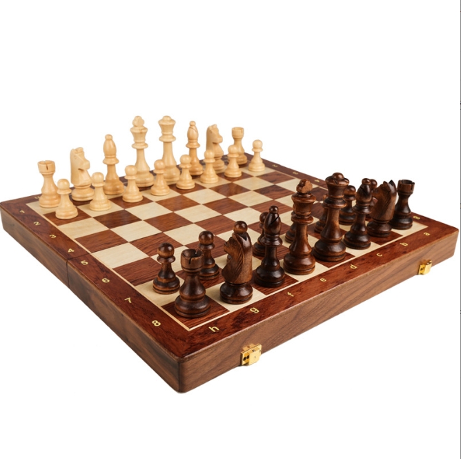 3-in-1 houten schaakspel, opvo - Board Game Logo recensie en prijs